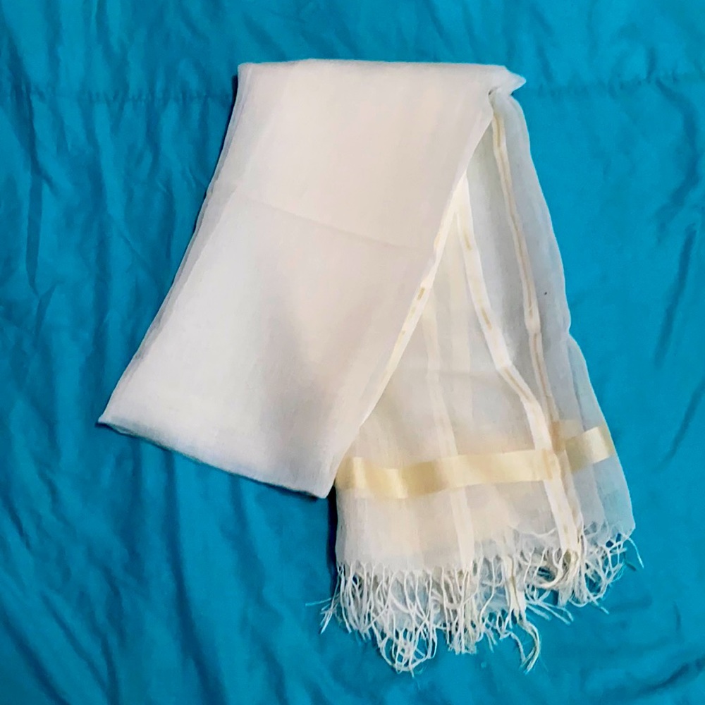 Lightweight wrap